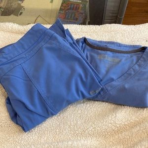 Greys anatomy ceil blue scrubs